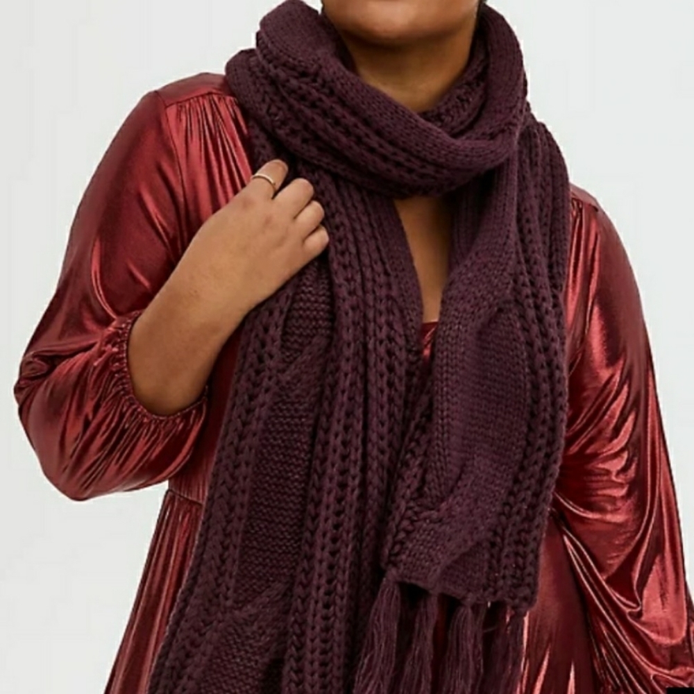 🆕BURGUNDY PURPLE CABLE KNIT OBLONG SCARF